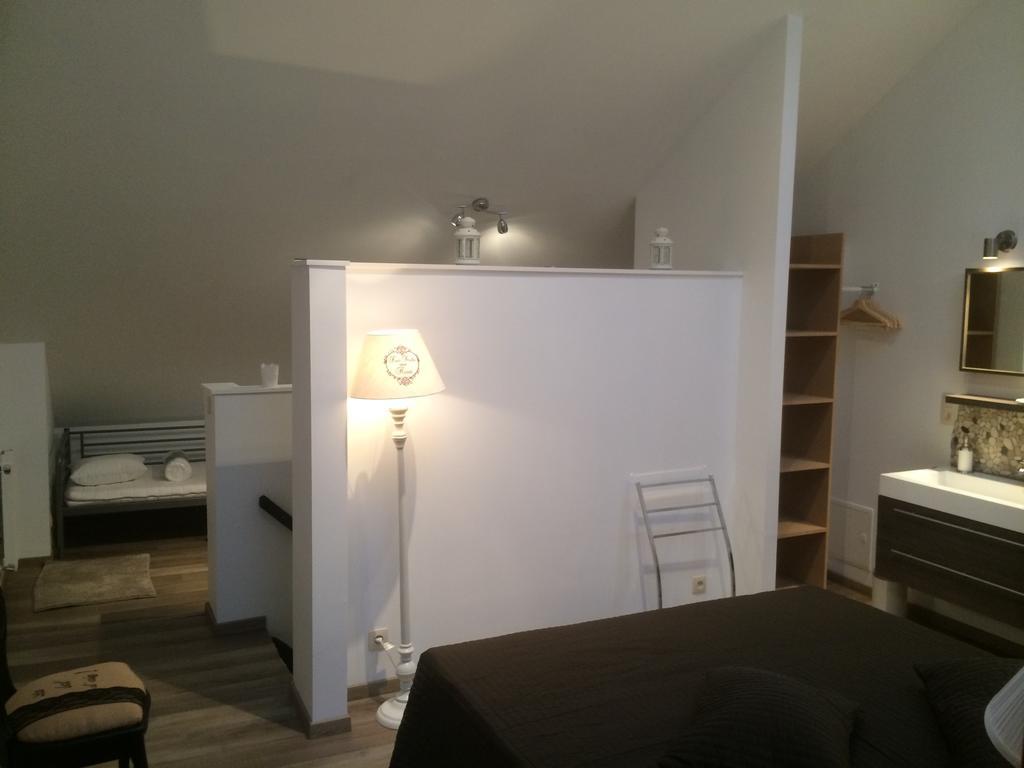 Gite Le Bol D'Air Puilly-et-Charbeaux Kamer foto
